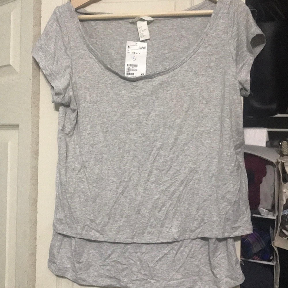 H&M mama maternity and nursing top